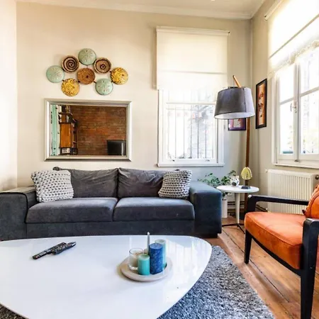 Historic Balat 2bd2bath House! #388 * Istanbul