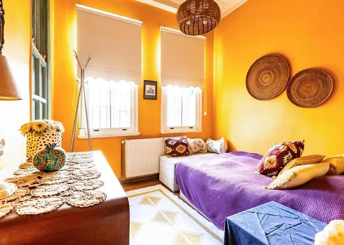 Prázdninový dům Historic Balat 2bd2bath House! #388